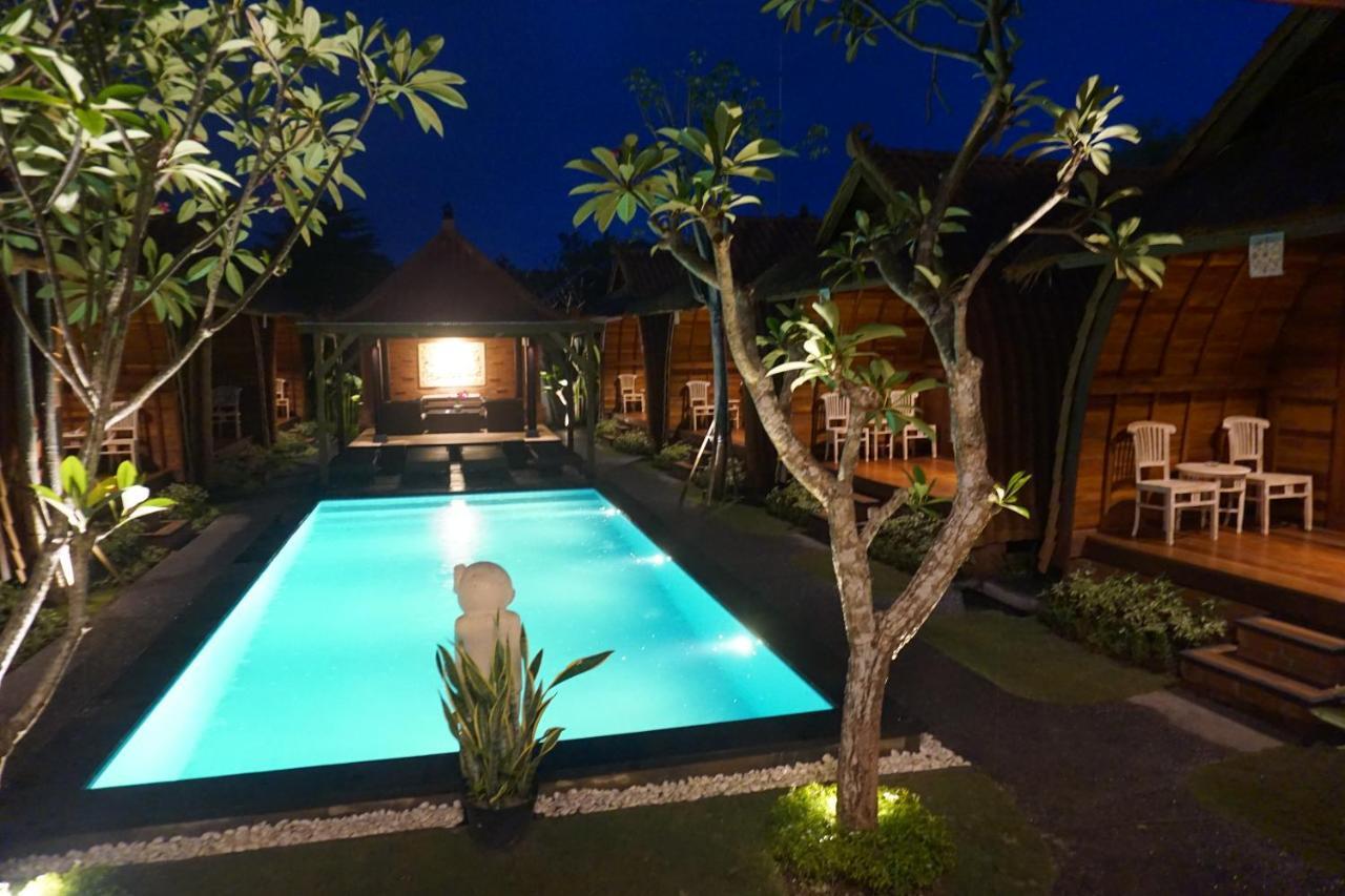 Poedja Villa Jimbaran Exterior photo